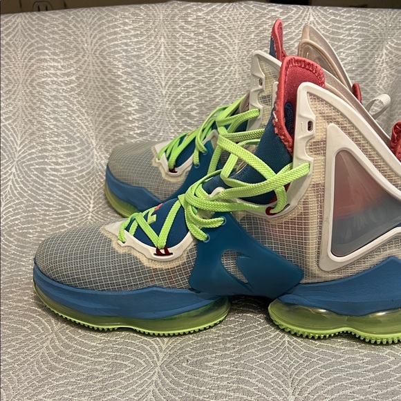Nike LeBron Dynamic Blue and Green Men\'s Athletic Shoes